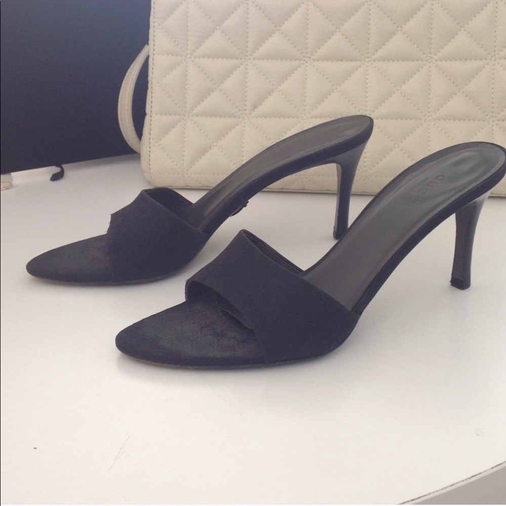 Gucci black fabric logo kitten heel slides 7.5